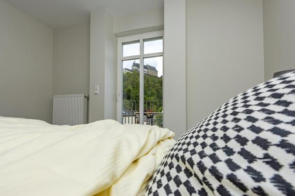 Junior suite with balcony & castle view